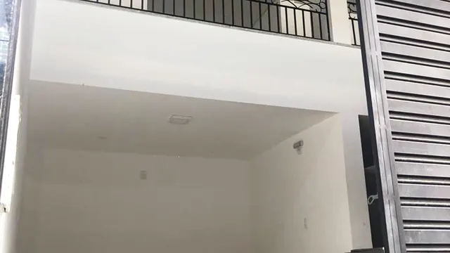 Ponto comercial com mezanino no Centro