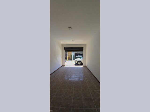 Foto 3 de Ponto comercial de 24 m² com salão e banheiro, Centro