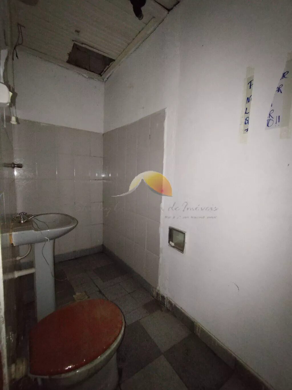 Foto 8 de Ponto comercial de 330 m² com cozinhas e lavabos, São Vicente