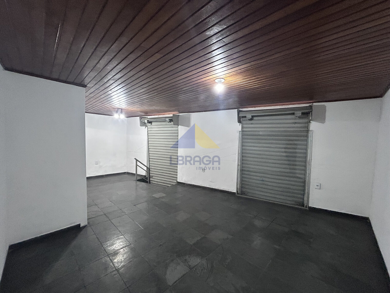 Foto 4 de Ponto comercial de 50 m² com 2 portas de enrolar, Varginha