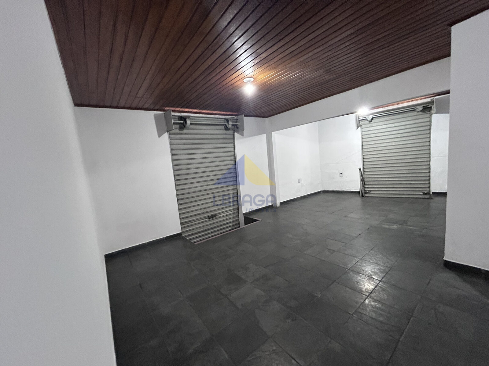 Foto 6 de Ponto comercial de 50 m² com 2 portas de enrolar, Varginha