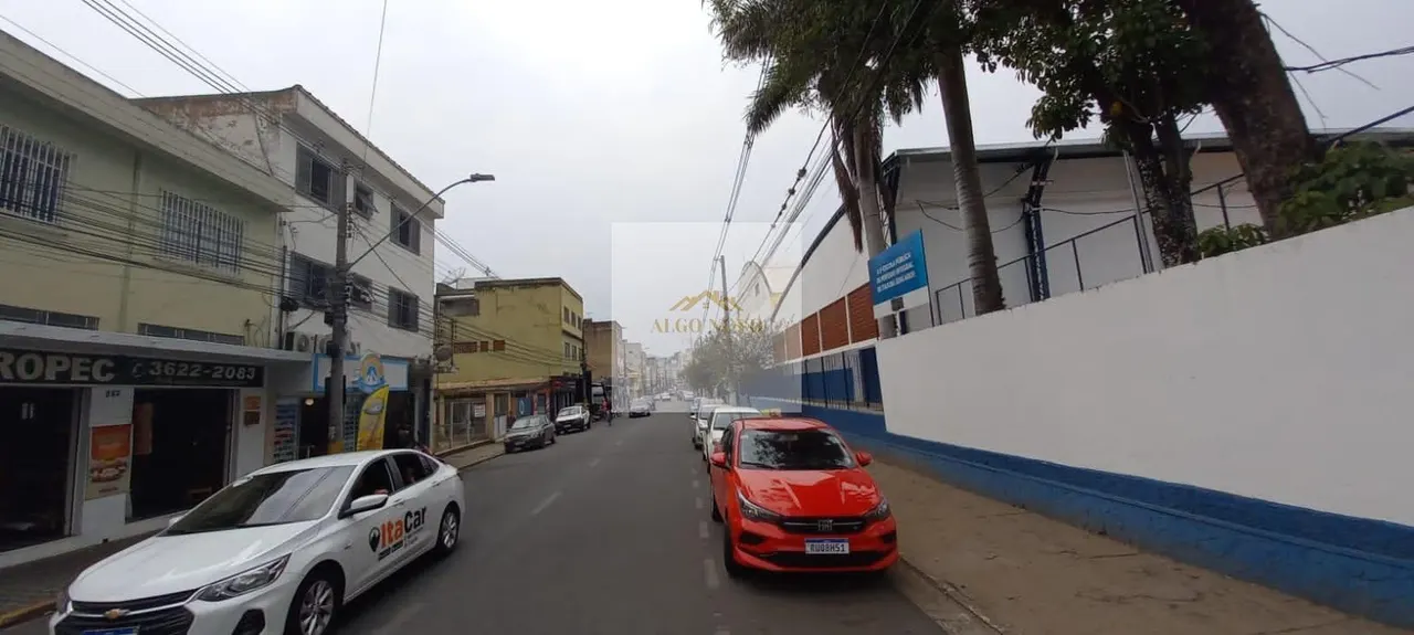 Foto 4 de Ponto comercial com 568 m² construídos em terreno de 800 m² na Avenida Paulo Chiaradia, São Vicente