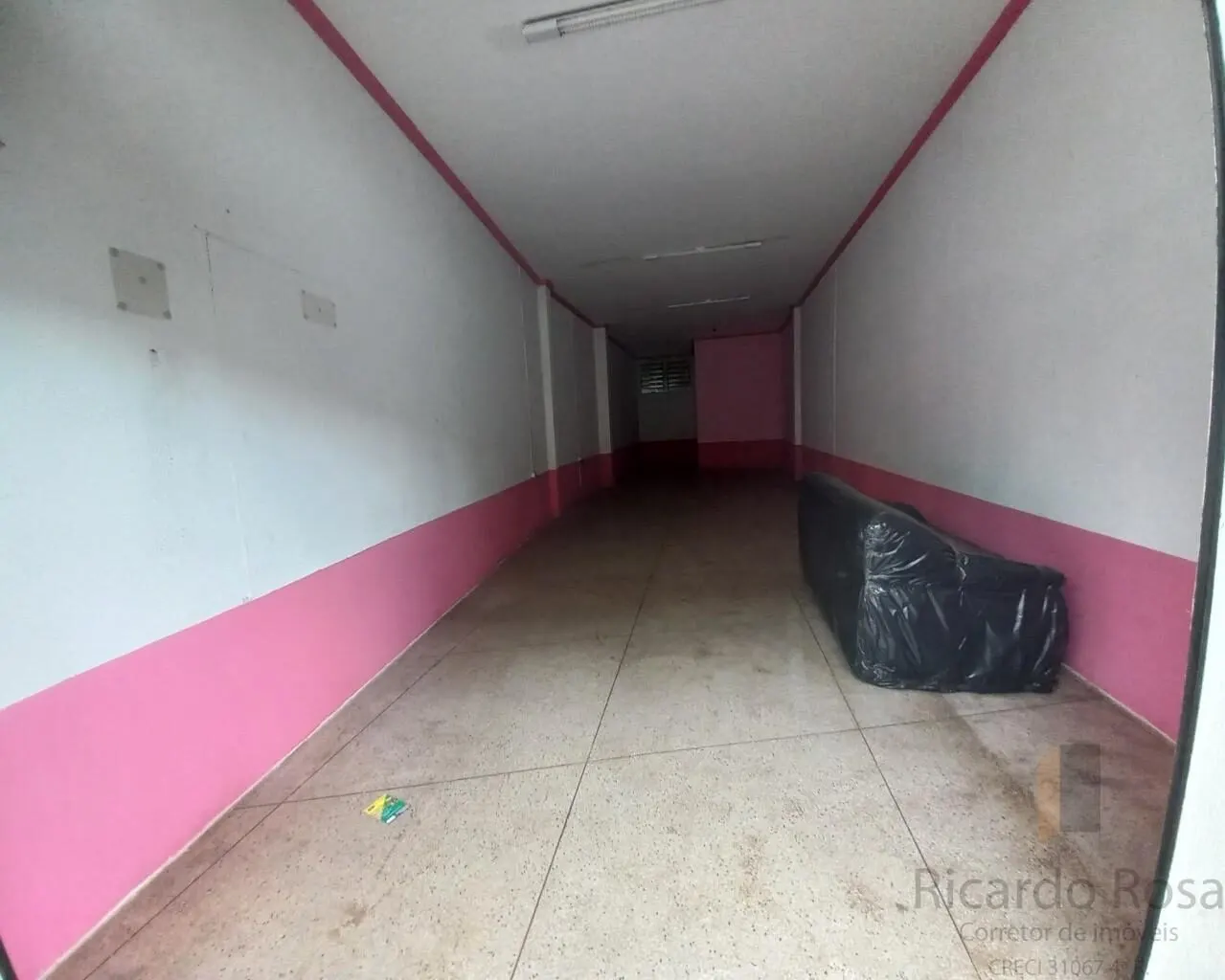 Foto 3 de Ponto comercial de 63 m² com banheiro na área central, Varginha
