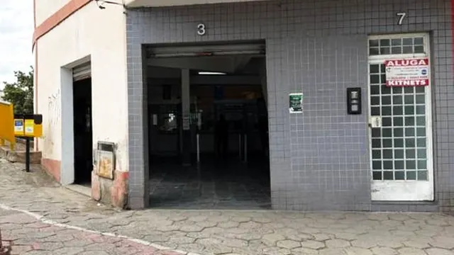 Ponto comercial em frente ao mercado municipal, São Vicente