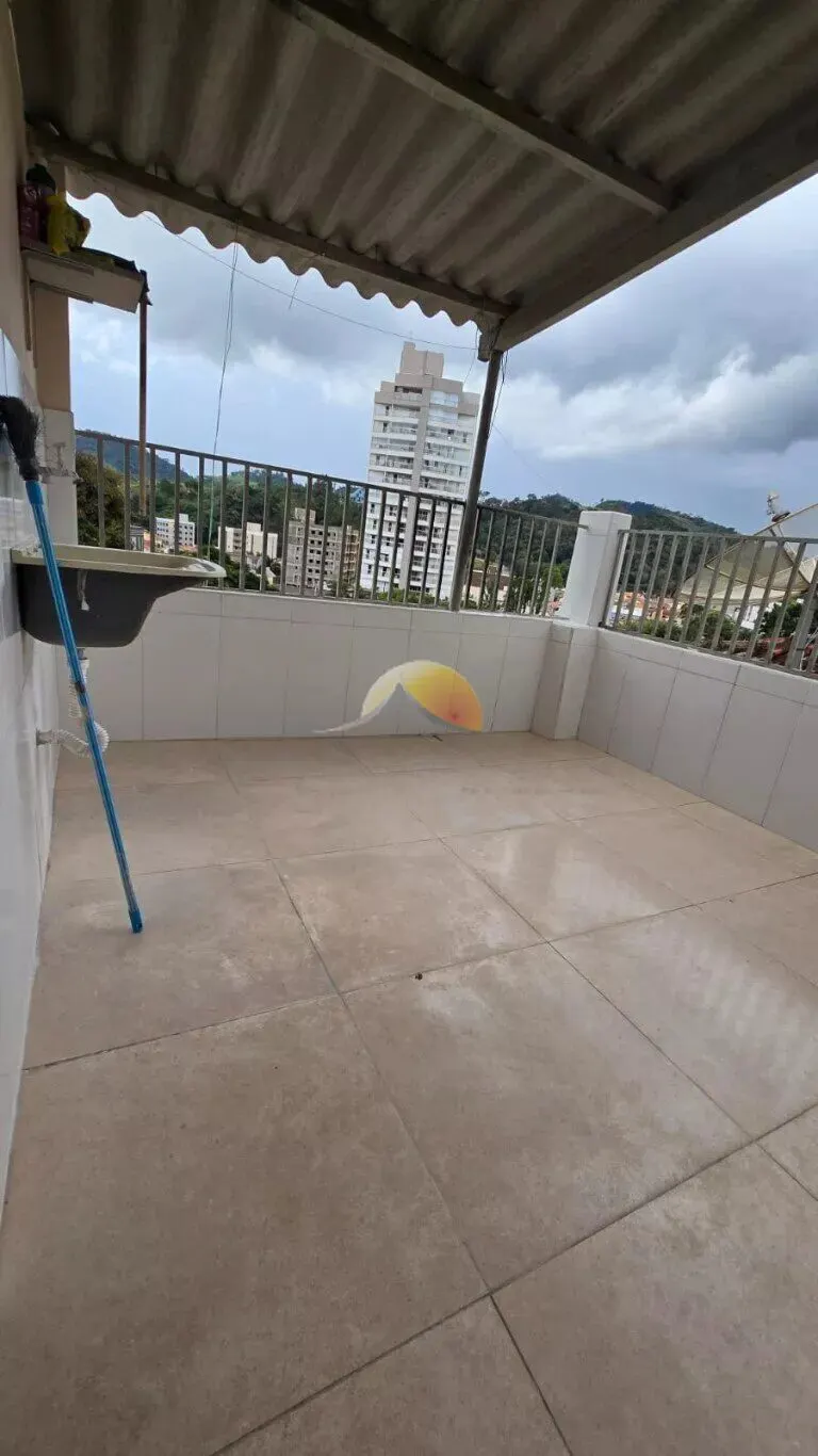 Foto 2 de Prédio residencial e comercial com 2 apartamentos, ponto comercial e kitnet, Estiva