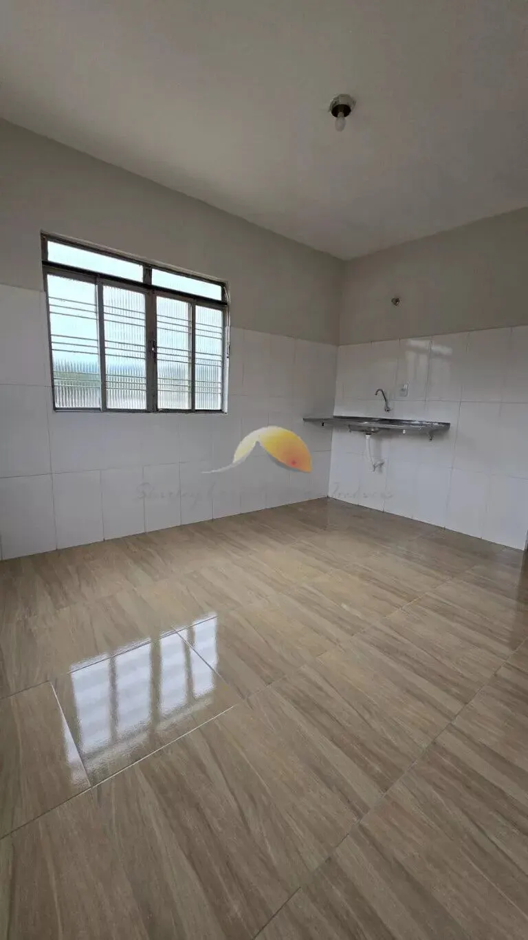 Foto 5 de Prédio residencial e comercial com 2 apartamentos, ponto comercial e kitnet, Estiva