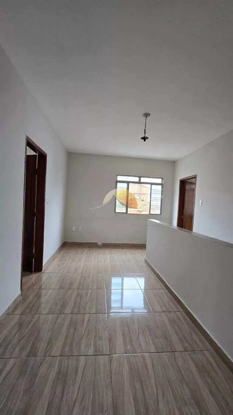 Foto 6 de Prédio residencial e comercial com 2 apartamentos, ponto comercial e kitnet, Estiva