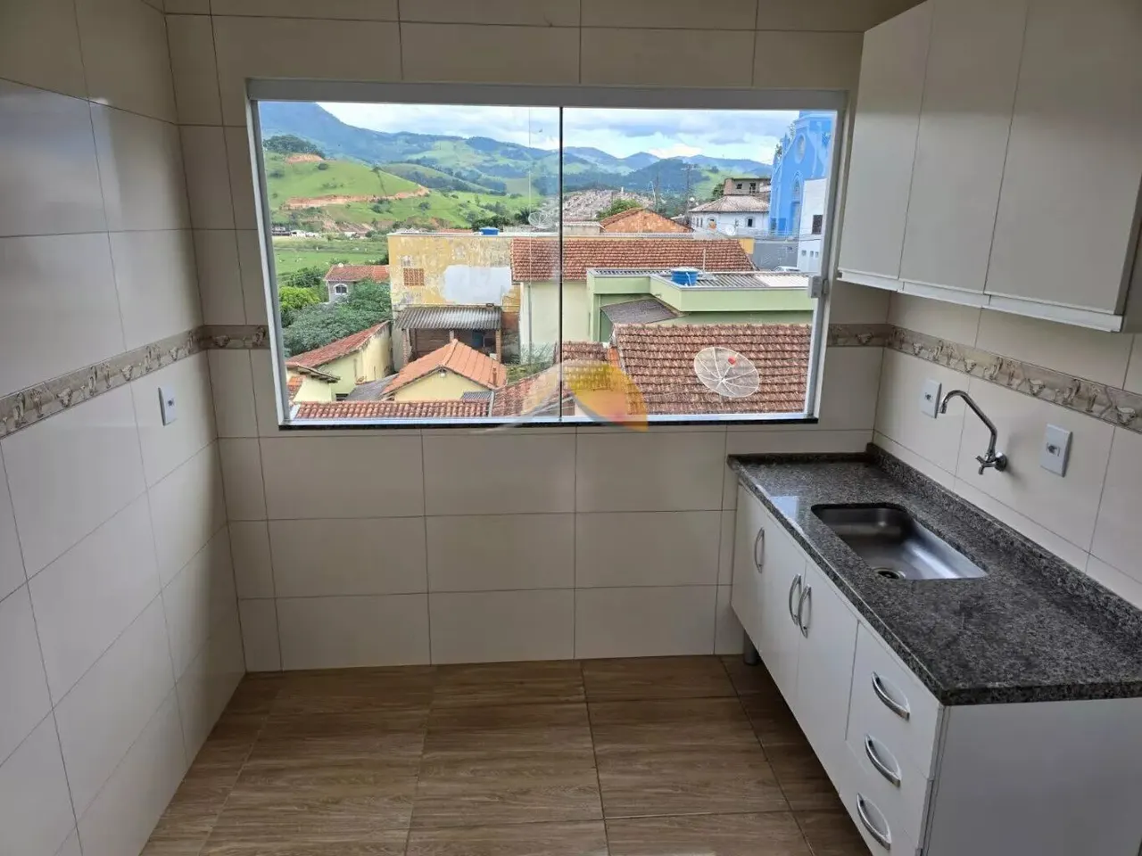 Foto 3 de Prédio com 4 apartamentos locados e 2 pontos comerciais, Piedade