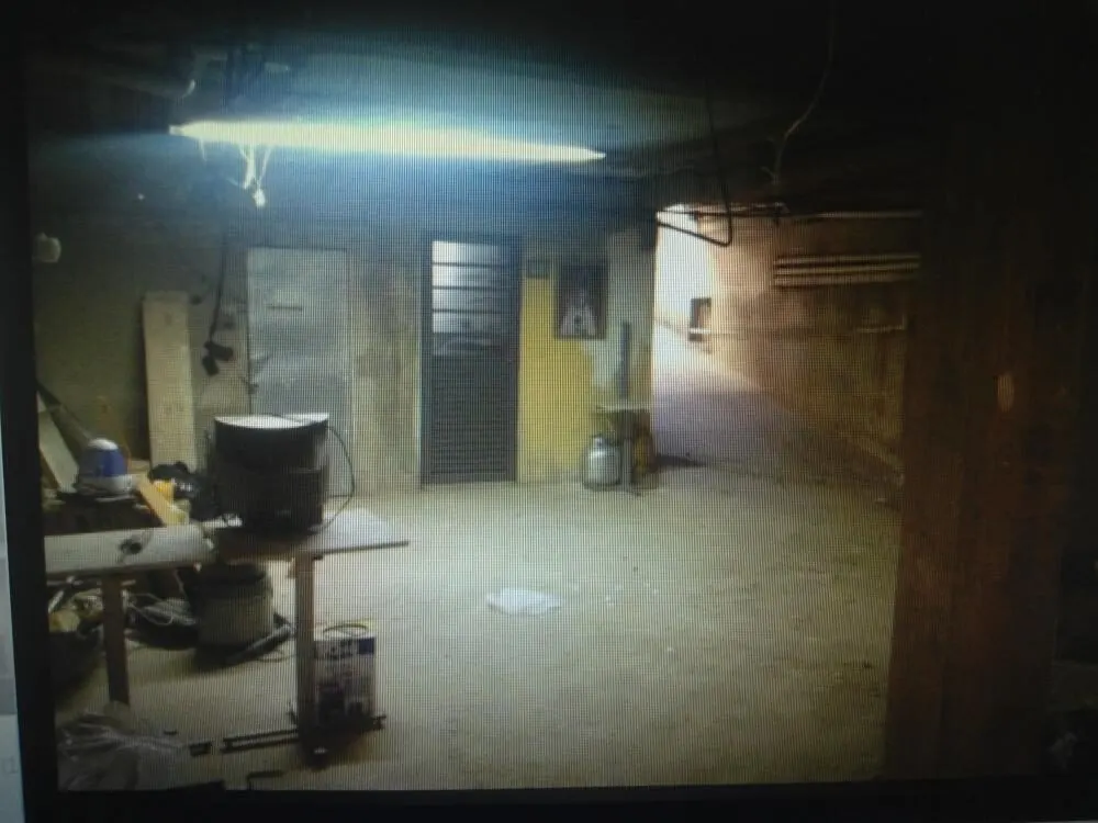 Foto 8 de Prédio com ponto comercial, 4 kitnets locadas, apartamento e garagem para 4 carros, Centro
