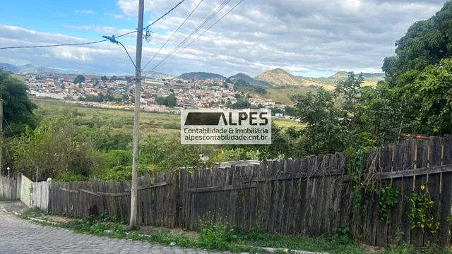 Foto 1 de Quatro terrenos de esquina em L somando 840 m², Piedade