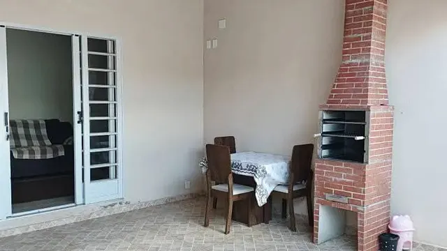 Foto 1 de Casa de 2 quartos no Jardim Lisboa, Itajubá