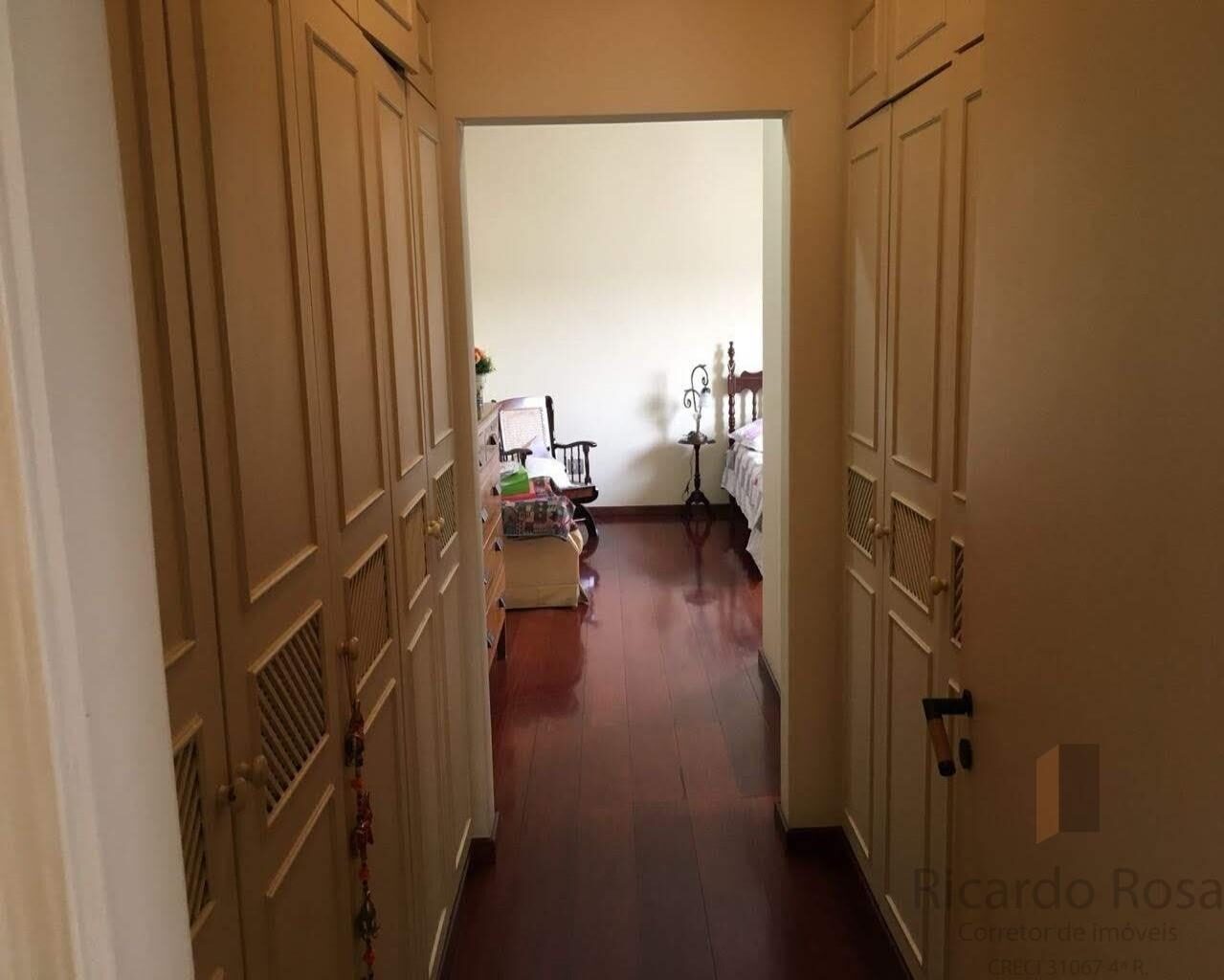 Foto 3 de Apartamento de 288 m² na Praça Theodomiro Santiago