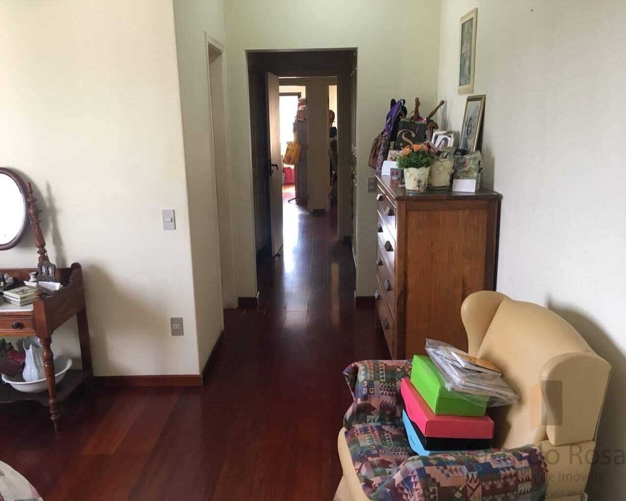 Foto 6 de Apartamento de 288 m² na Praça Theodomiro Santiago