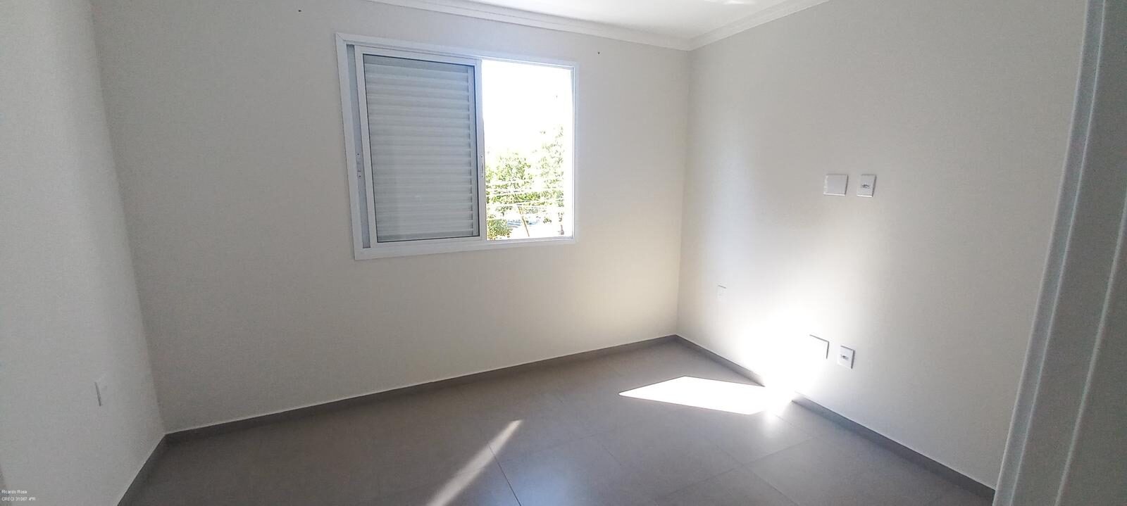 Foto 4 de Apartamento de 74 m² para alugar no bairro Pinheirinho