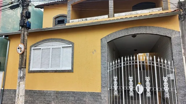 Foto 1 de Sobrado de 5 quartos na Varginha, Itajubá