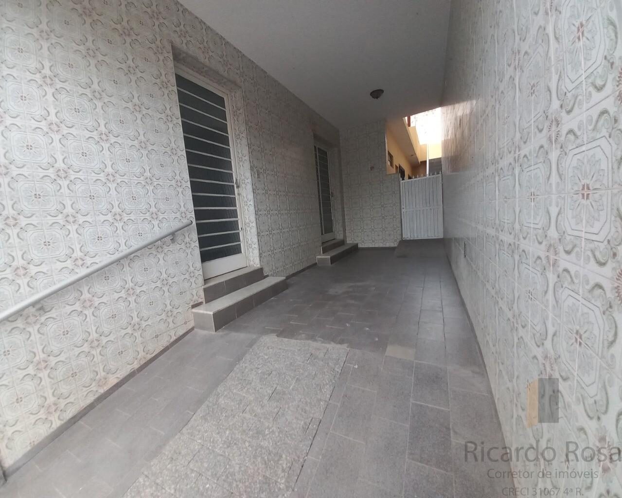 Foto 2 de Sobrado de 5 quartos na Varginha, Itajubá