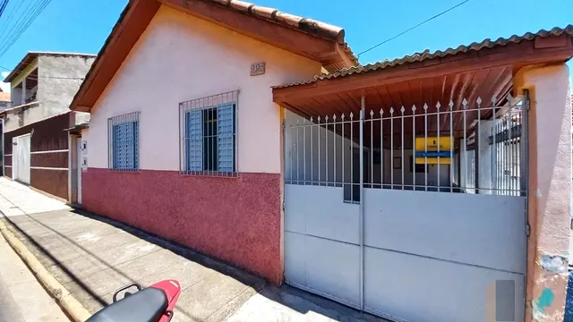 Foto 1 de Casa com edícula no Santo Antônio, Itajubá