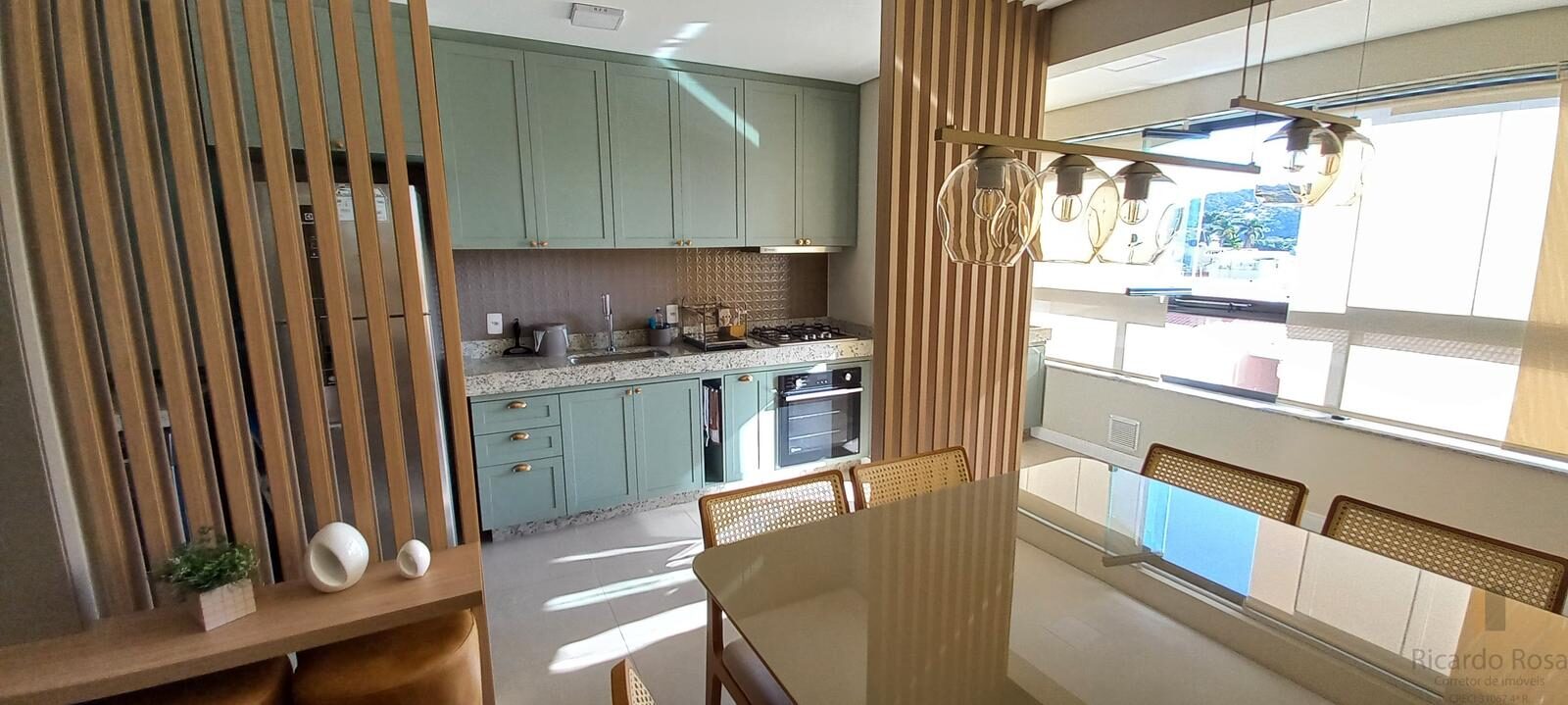 Foto 2 de Apartamento de 2 suítes na Avenida