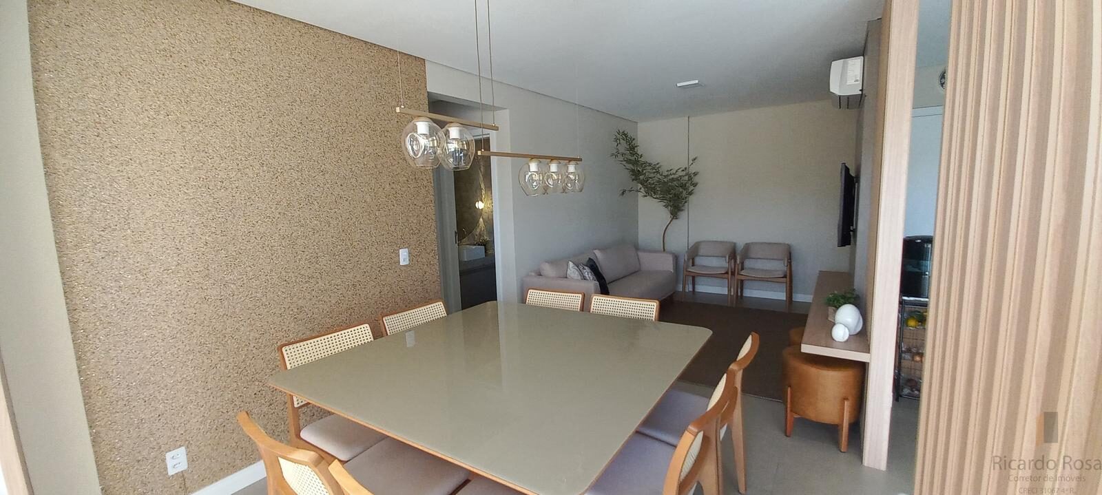 Foto 4 de Apartamento de 2 suítes na Avenida