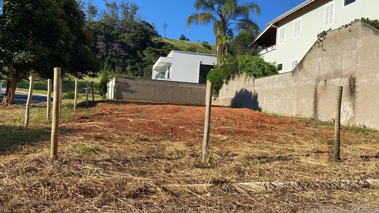 Foto 3 de Lote de 403 m² no Pinheirinho