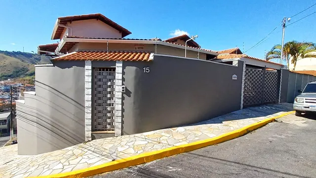 Casa com piscina na Medicina, Itajubá
