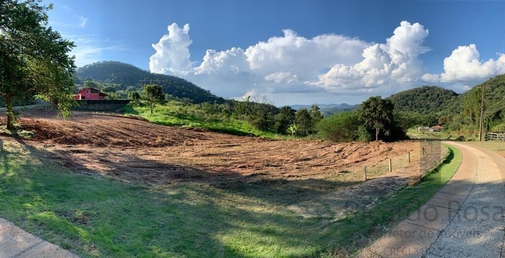 Foto 2 de Terreno de 3.221 m² no condomínio Mato Dentro