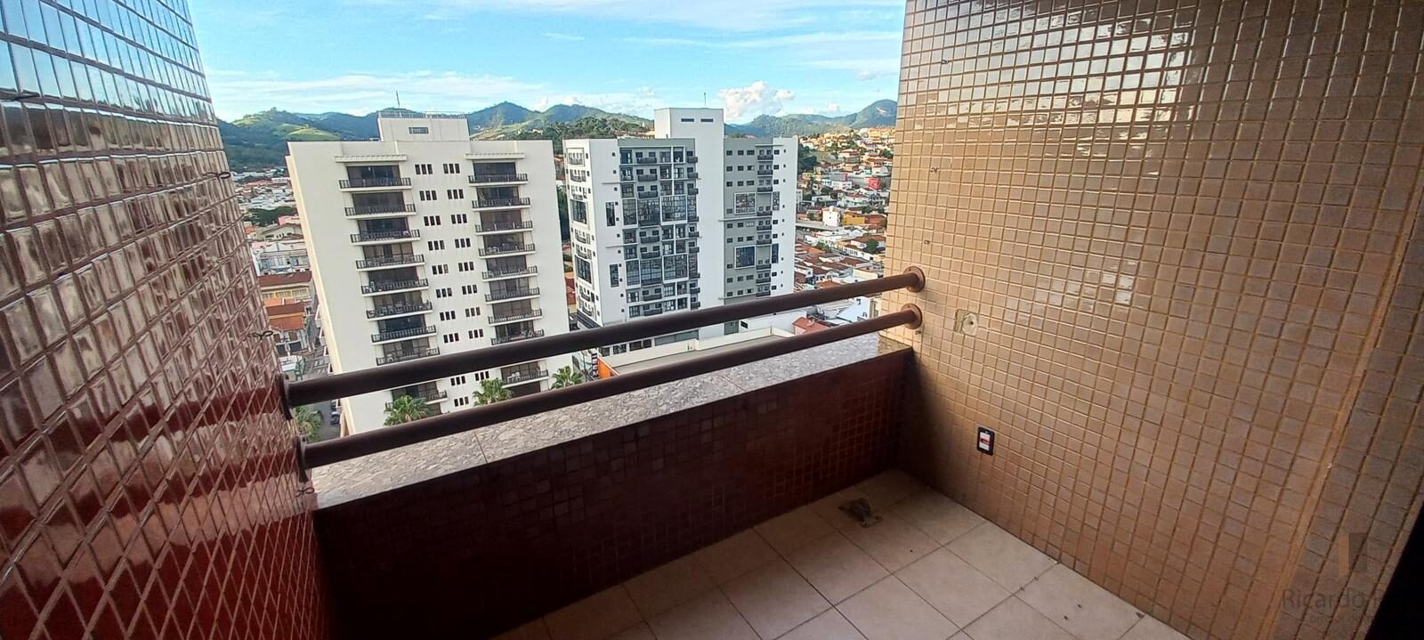 Foto 3 de Apartamento de 130 m² com 3 quartos no Centro