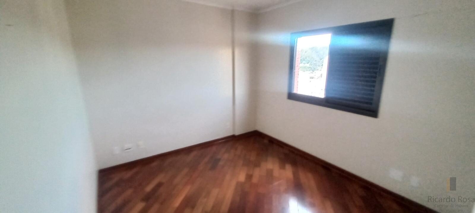Foto 8 de Apartamento de 130 m² com 3 quartos no Centro