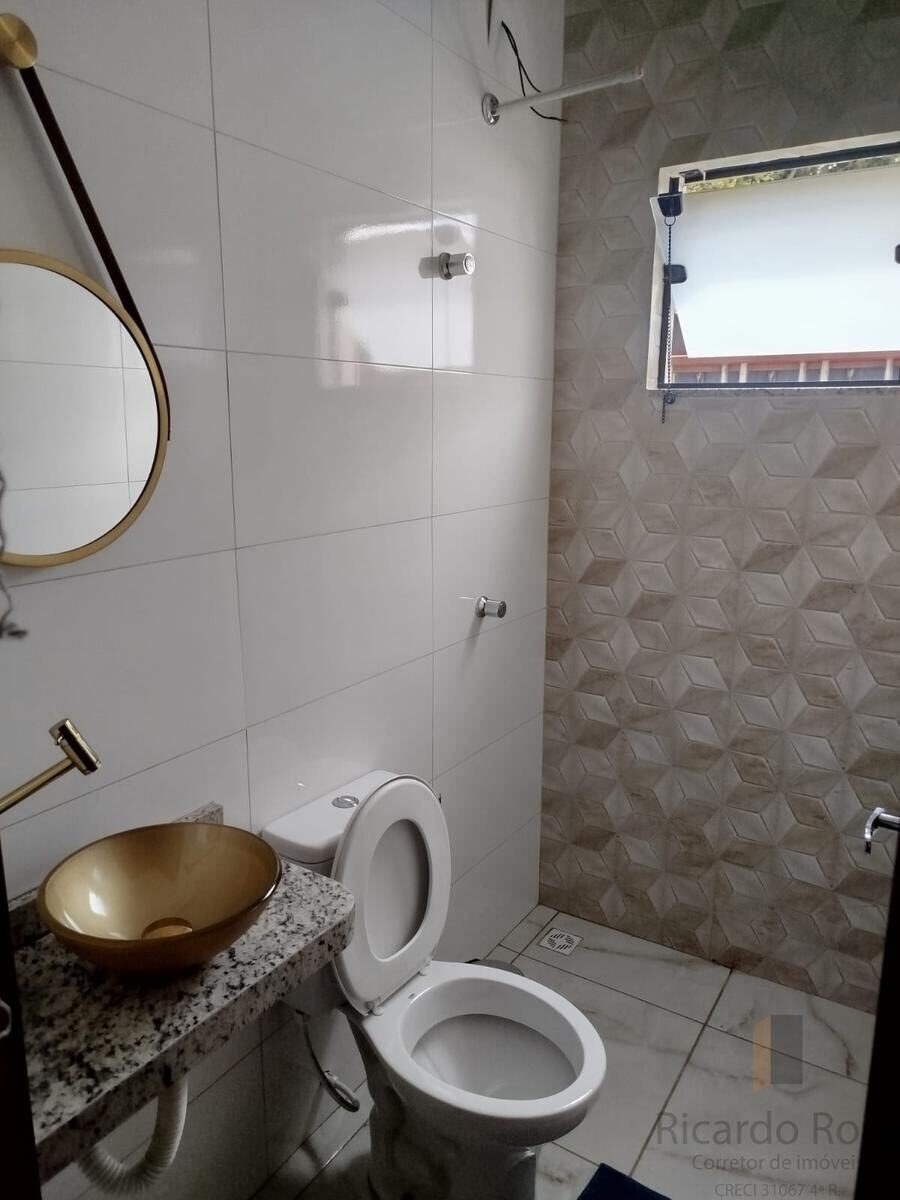 Foto 5 de Sobrado de 4 quartos no Cruzeiro, Itajubá