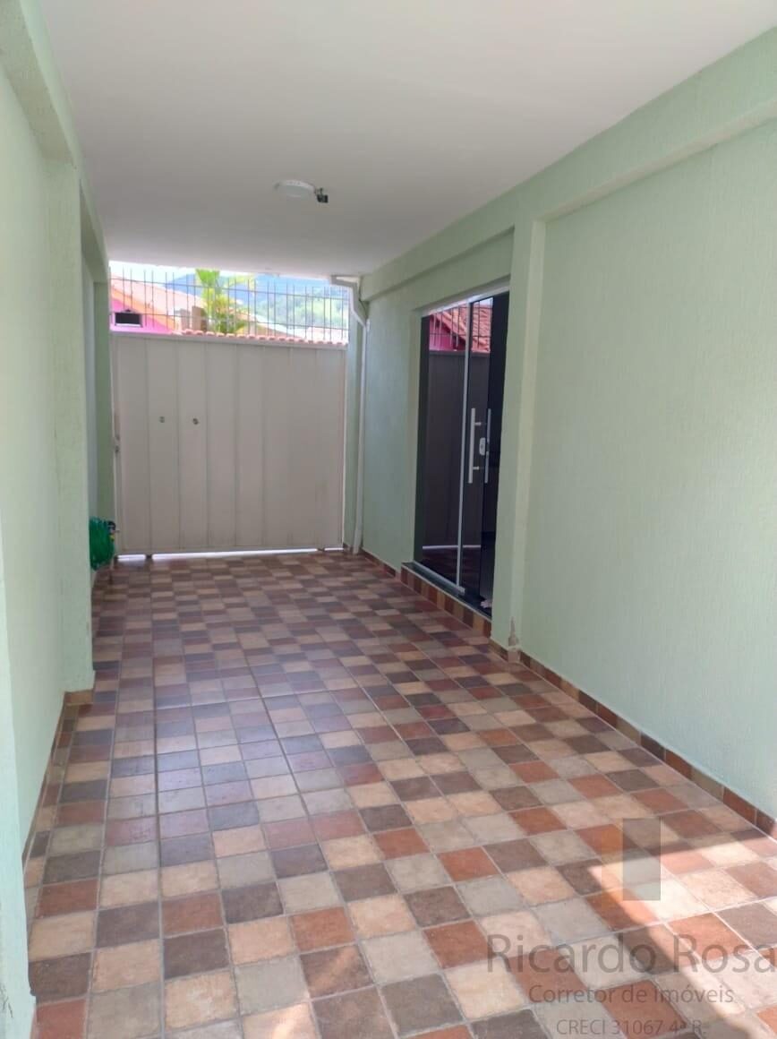 Foto 2 de Casa reformada em Santa Rita de Cássia, Itajubá