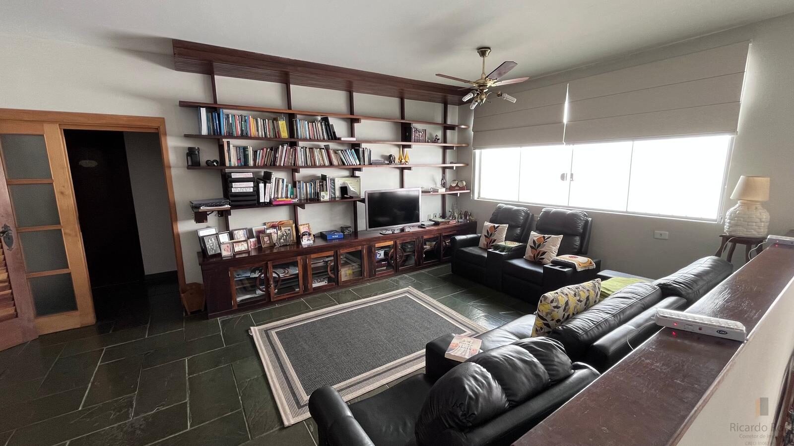 Foto 4 de Casa de 4 quartos no Pinheirinho