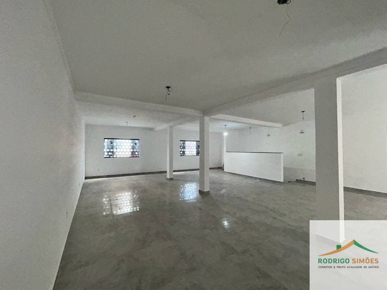 Foto 6 de Sala comercial de 110 m² no Centro, Itajubá-MG, para alugar