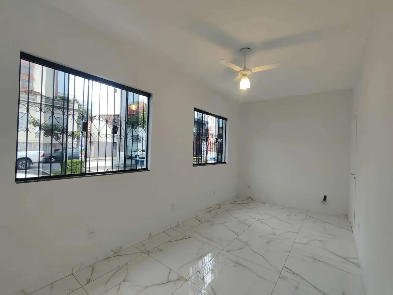 Foto 2 de Sala comercial de 13,42 m² com ar-condicionado e recepção para alugar, Centro