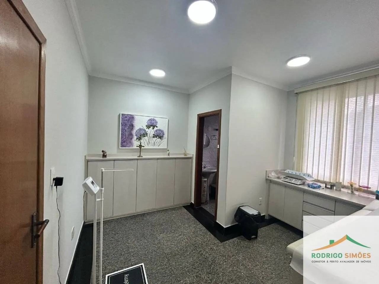 Foto 4 de Sala comercial de 58 m² montada para área da saúde, BPS