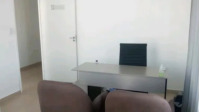 Sala comercial em prédio novo com recepção e serviços inclusos, Varginha
