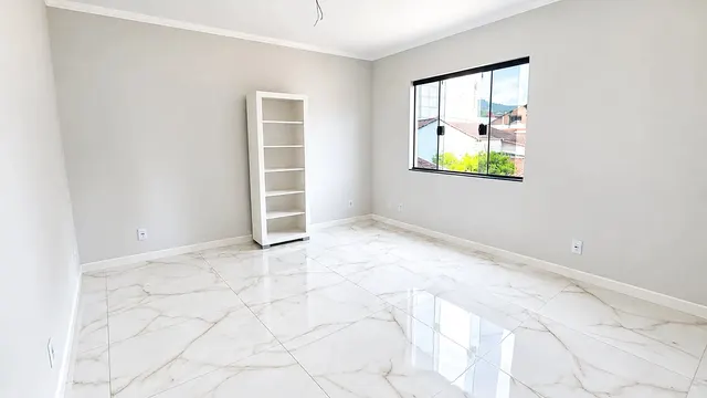 Sala comercial com ar-condicionado e recepção, Centro