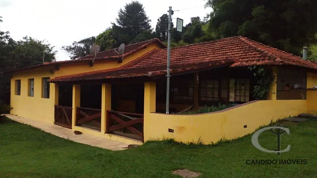 Sítio de 193.600 m² com duas casas em Itajubá