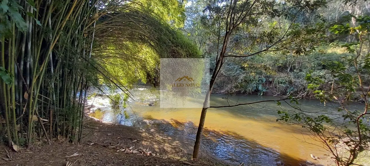 Foto 8 de Sítio de 10.000 m² com casa sede de 5 quartos, casa de hóspedes e rio aos fundos, São Pedro