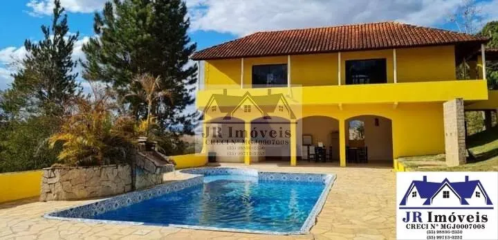 Foto 2 de Sítio de 12.000 m² com duas casas, piscina, campo de futebol e salão de festas, Mourão