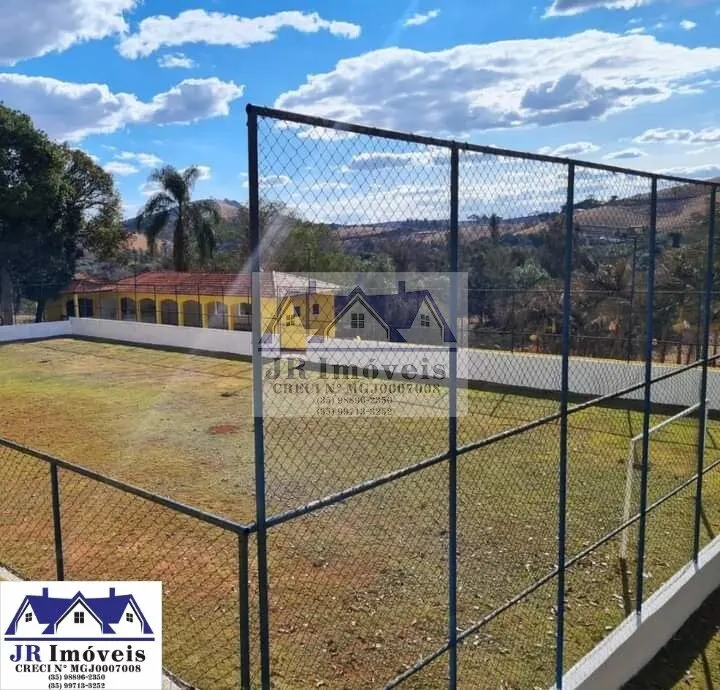 Foto 8 de Sítio de 12.000 m² com duas casas, piscina, campo de futebol e salão de festas, Mourão