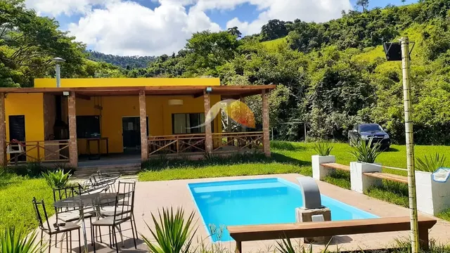 Foto 1 de Sítio de 3 quartos com piscina, área gourmet e campo, Ano Bom