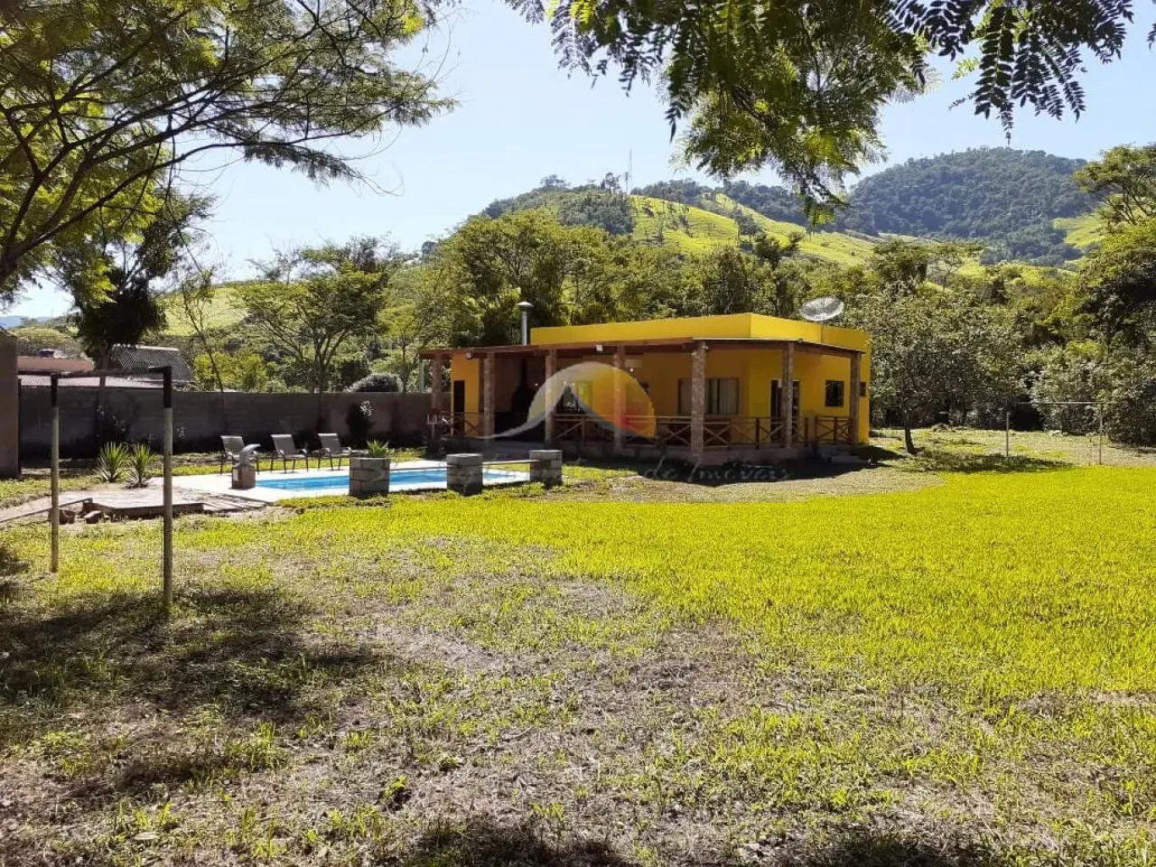Foto 4 de Sítio de 3 quartos com piscina, área gourmet e campo, Ano Bom