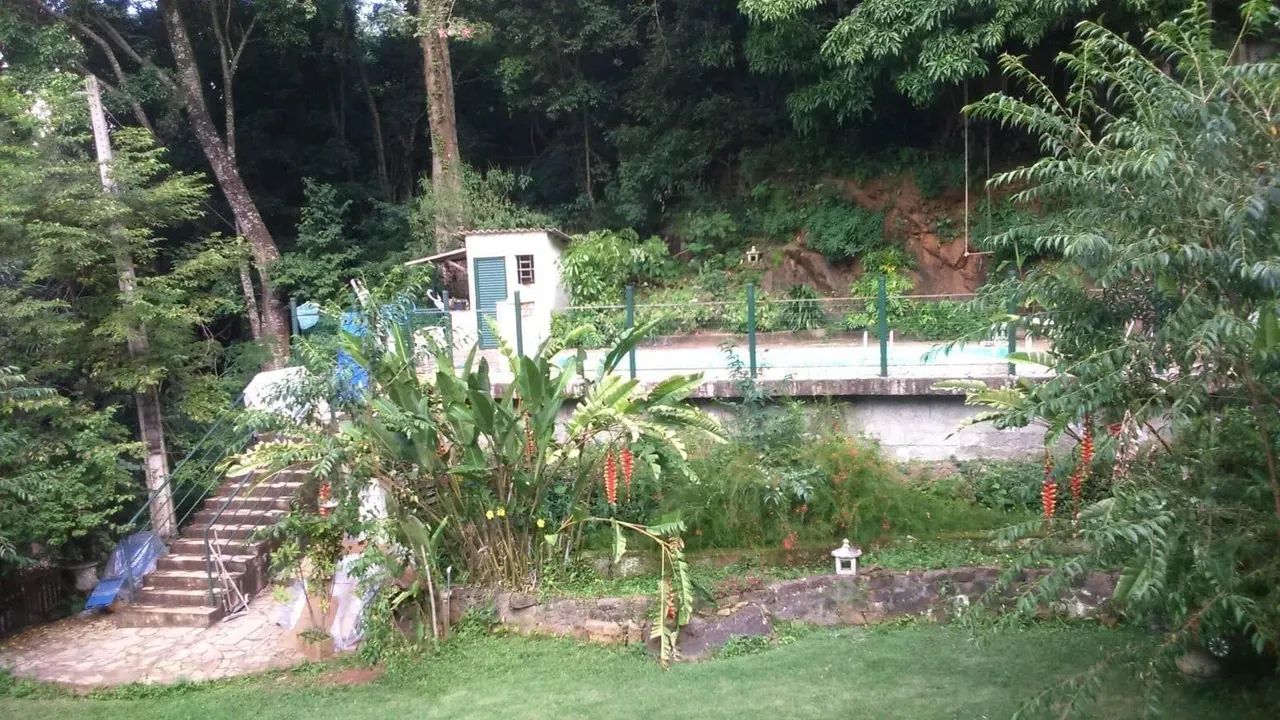 Foto 3 de Sítio de 4 quartos (3 suítes) com piscina, nascente e área gourmet, Área Rural de Itajubá