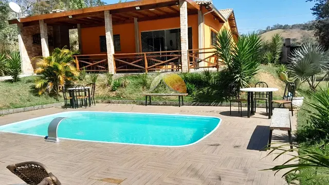 Foto 1 de Sítio de 4 quartos (1 suíte) com piscina e espaço gourmet, Juru