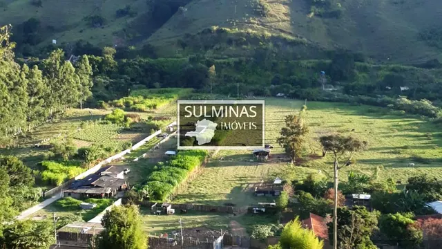 Foto 1 de Sítio de 5 alqueires com casa nova de 3 quartos, pasto e mina de água, Cantagalo
