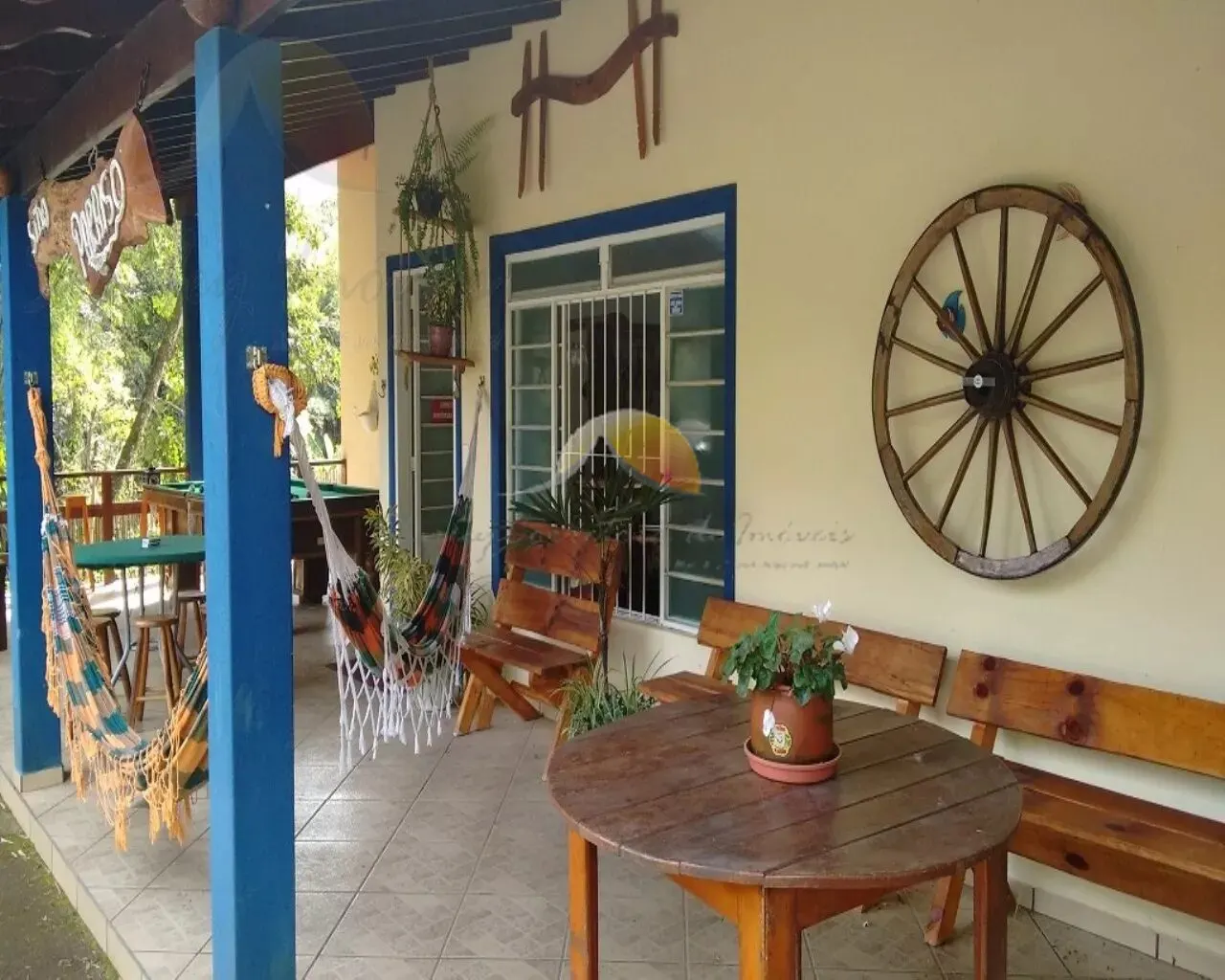 Foto 3 de Sítio mobiliado de 2.100 m² com 3 quartos e cachoeira, Água Limpa