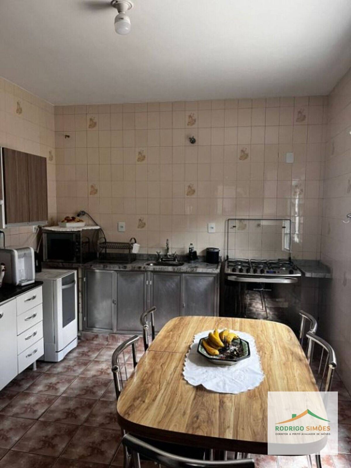 Foto 3 de Sobrado de 4 quartos e 323 m² no Porto Velho