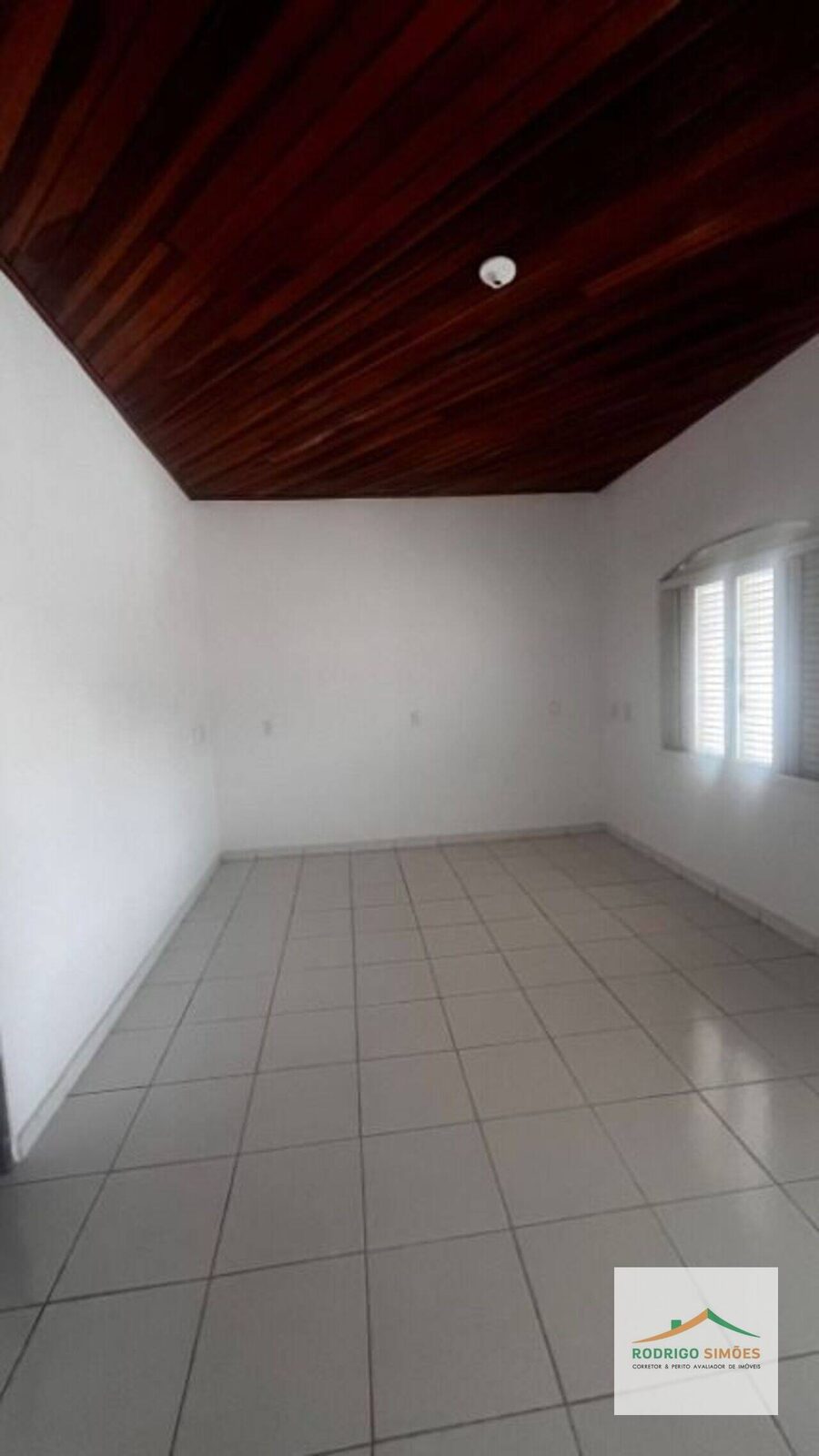 Foto 2 de Sobrado de 4 quartos e 316 m² na Santa Rosa