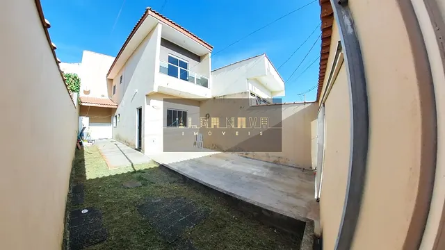 Foto 1 de Sobrado de 2 quartos com sacada e garagem para 2 carros, Santa Terezinha