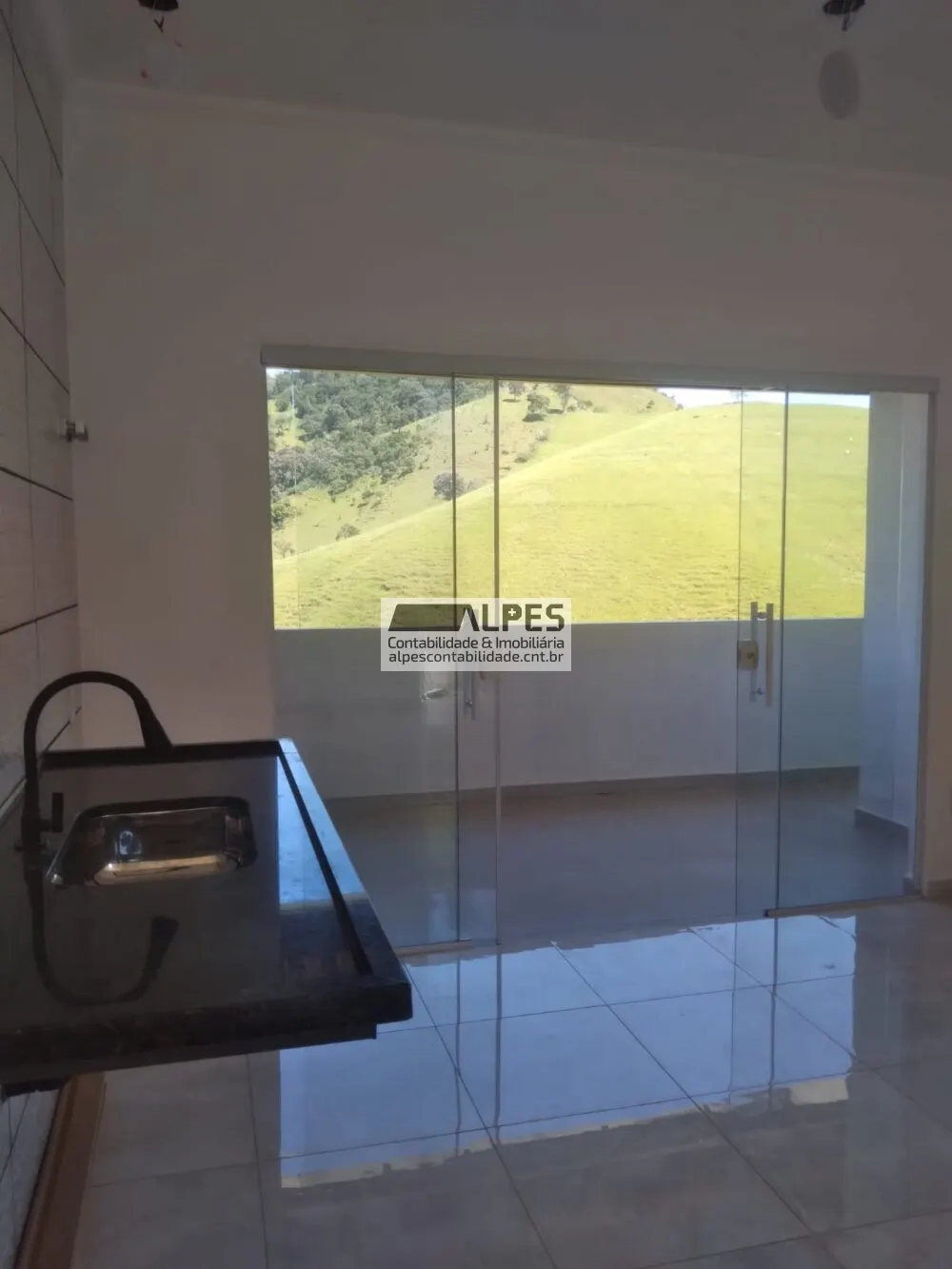 Foto 8 de Sobrado de 3 quartos (1 suíte) com varanda gourmet e vista, Capetinga